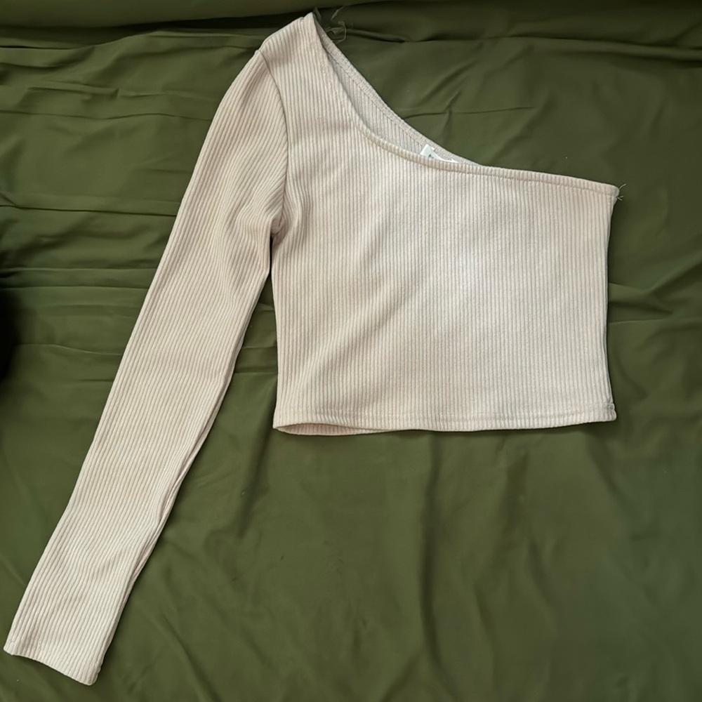 Beige half long sleeve top